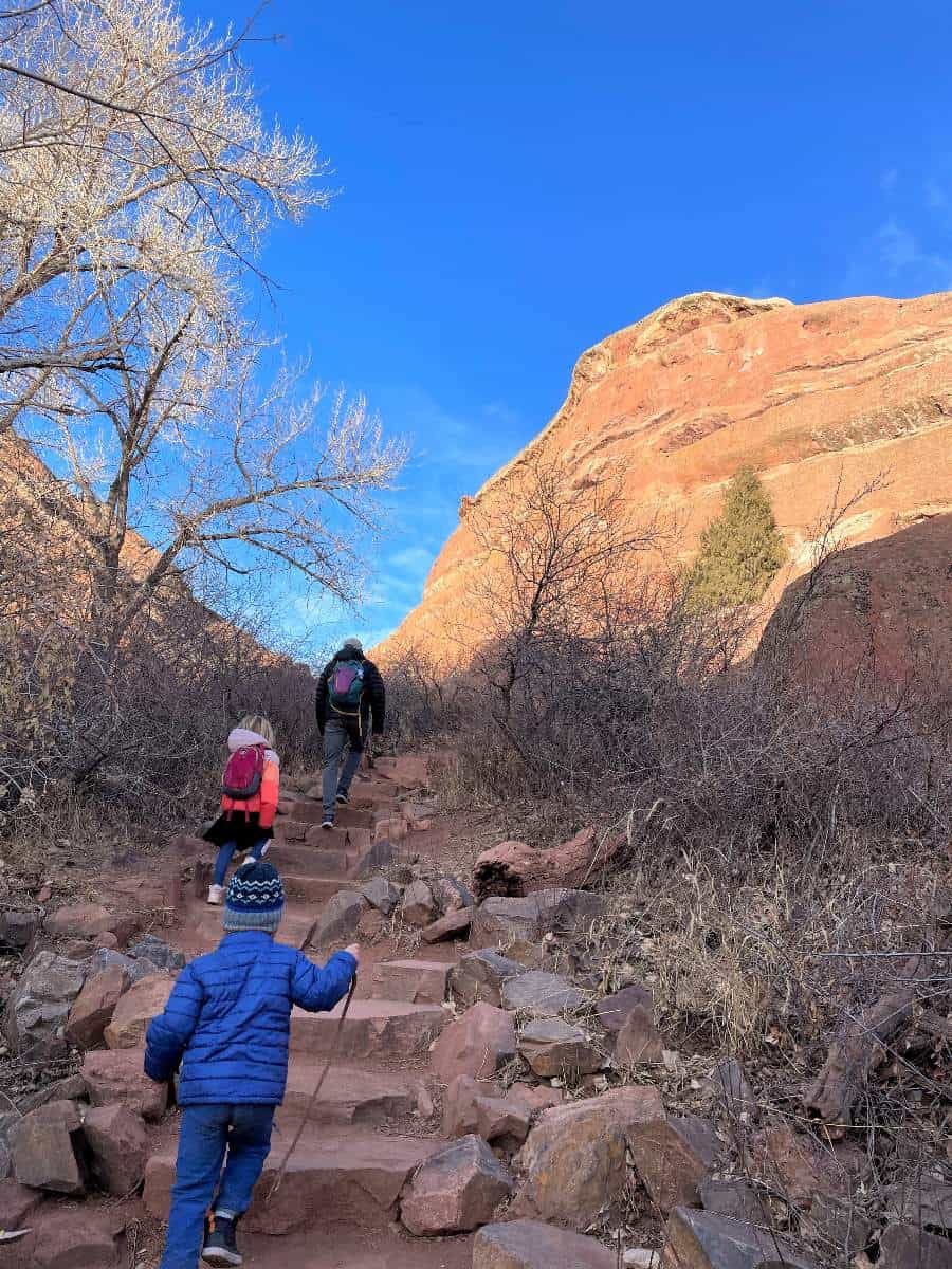 What to pack on day hike in Red Rocks