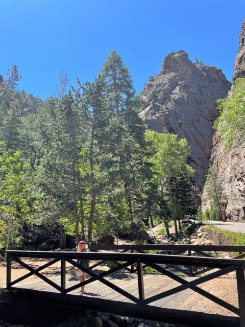 Hike Seven Falls with Kids in Colorado Springs | Raising Hikers