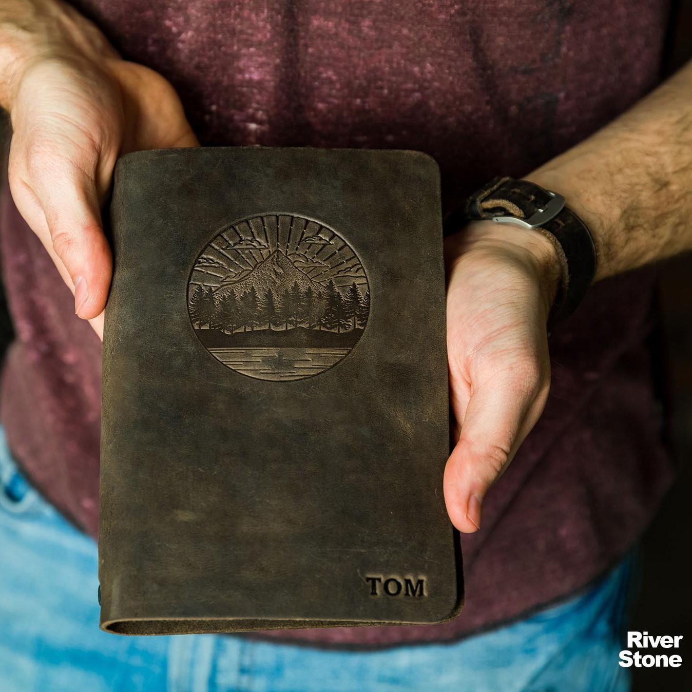 Father's Day gift for outdoorsy dad - Leather hiking journal