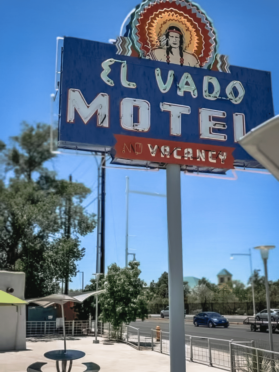 El Vado Motel sign